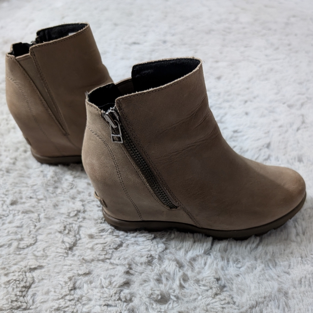 Sorel Joan of Artic II Wedge Bootie Tan Women's Size 7.5